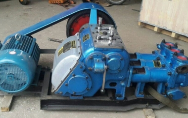 máy phun vữa trát do phúc thái cung cấp